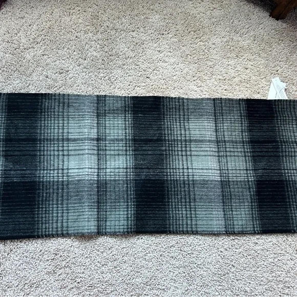 TODAY ONLY Vince Merino Wool Cashmere Classic Plaid Scarf/ Christmas Gift - Picture 7 of 10